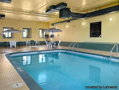 Super 8 By Wyndham Meadow Lake Exteriér fotografie